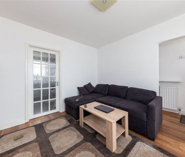 2 Bed Terraced House, Hart Lane, LU2 - Photo 5