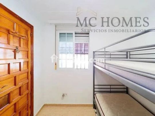 Casa adosada en alquiler en Acequia de los Palacios - Foto 1