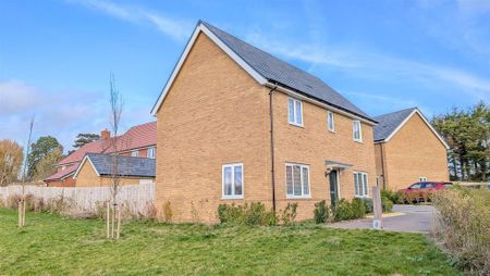 3 bedroom detached house to rent - Photo 2