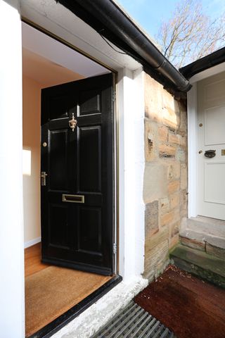 Gloucester Lane, Edinburgh, EH3 6ED - Photo 3