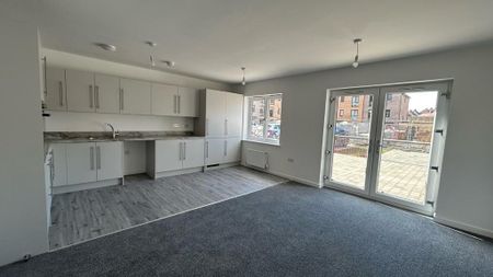 2 bedroom flat to rent - Photo 3