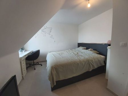 Instapklare woning met 3 slaapkamers, met garage én tuin op een centrale ligging in Ieper - Foto 4