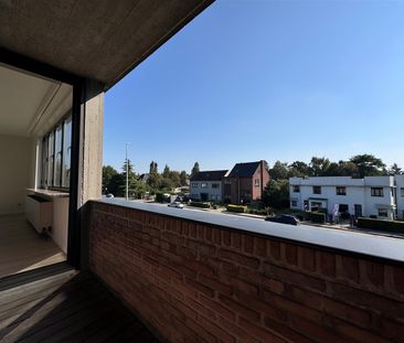 Gerenoveerd ruim appartement met tuin en garage gelegen in de wijk ... - Photo 4