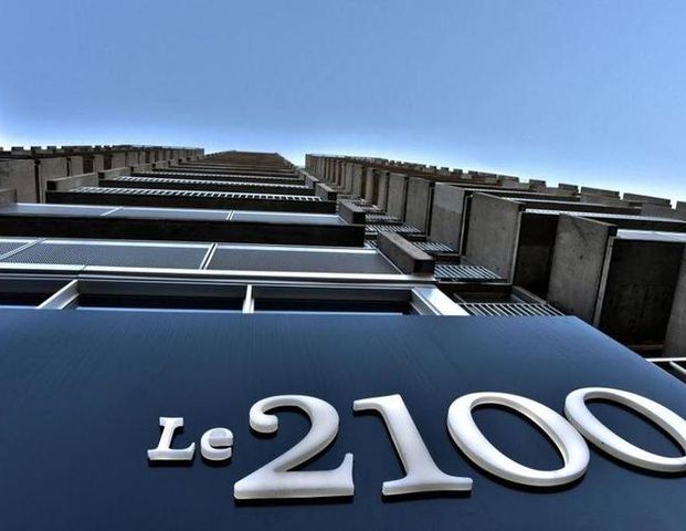 Le 2100 | 2100 Boulevard de Maisonneuve West, Montreal - Photo 1