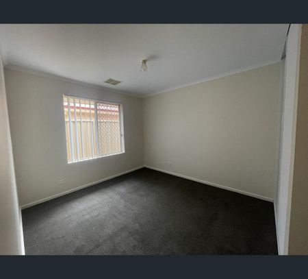 60 Douglas Drive, Munno Para, SA 5115 - Photo 5