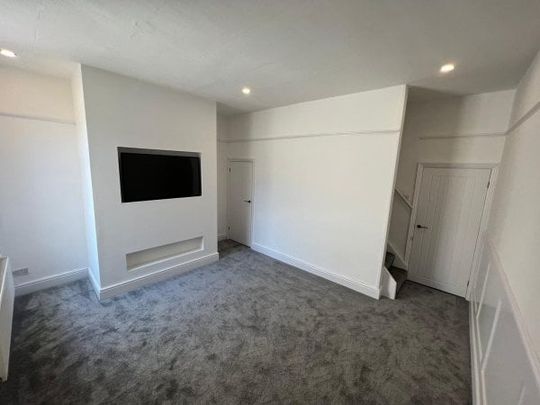 Holcombe Road, Greenmount - Photo 1