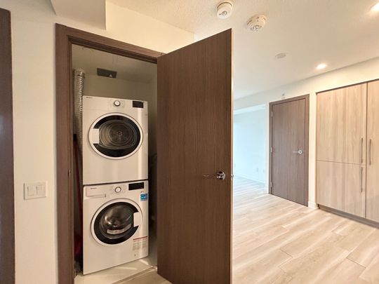 For Lease - 19 Bathurst Street Unit# 1805, Toronto, Ontario - Photo 1