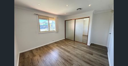 NEWLY RENOVATED TOWNHOUSE - Photo 3