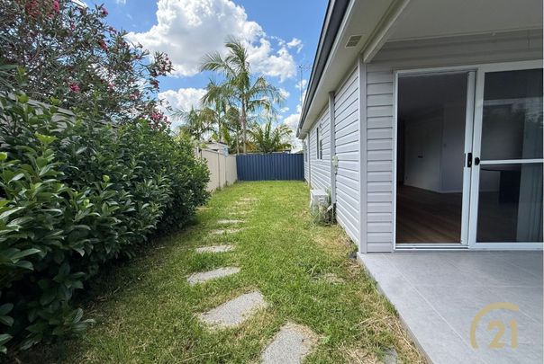 Near New&comma; 2 Bedroom Granny Flat&excl; - Photo 1