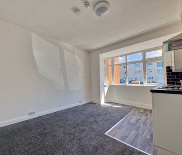 Clifton Drive, Squires Gate - Photo 4