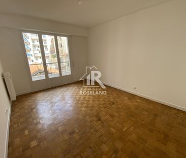 Location Appartement 1 pièce 35m² NICE 06000 - Photo 3