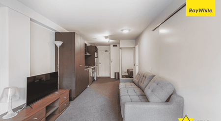 Stunning 2 Bedroom in City - Photo 3