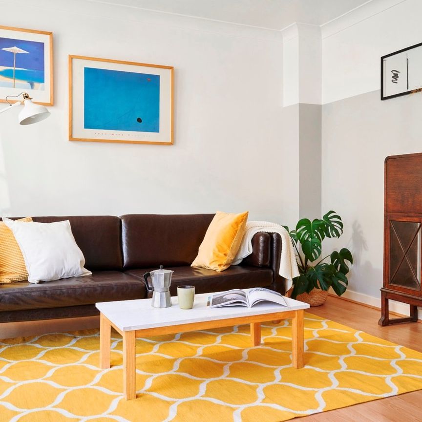 3 Bed Terraced House, Foundry Place, E1 - Photo 1