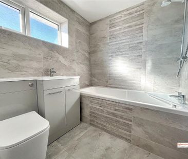 2 bedroom semi-detached house to rent - Photo 3