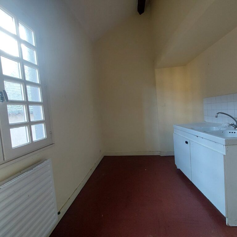 LOCATION APPARTEMENT T2, POITIERS, CENTRE-VILLE - Photo 1