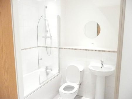 1 bedroom flat to rent - Photo 3