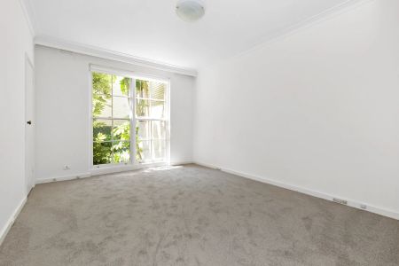 Located In Quiet Tree Lined Street - Photo 4