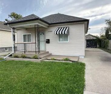 1044 REEDMERE ROAD — 2 Bedroom - Photo 1