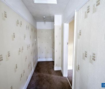 2 bedroom semi-detached house to rent - Photo 3