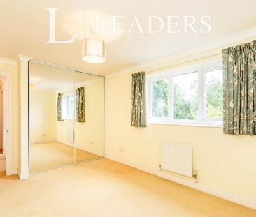 4 bedroom detached house to rent - Photo 6