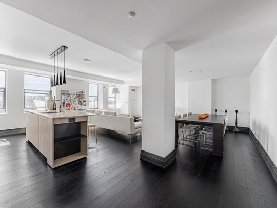 For Lease - 2 Avenue Road Unit# 1105, Toronto, Ontario - Photo 1