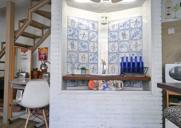 Calle de Fernández Caro, Madrid, Community of Madrid 28027