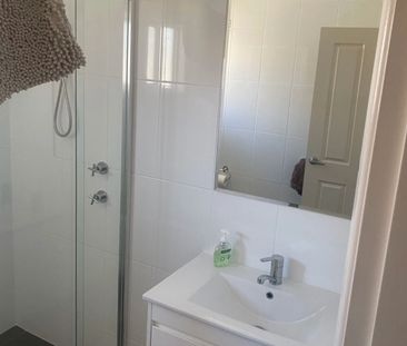 West Richmond - Photo 4