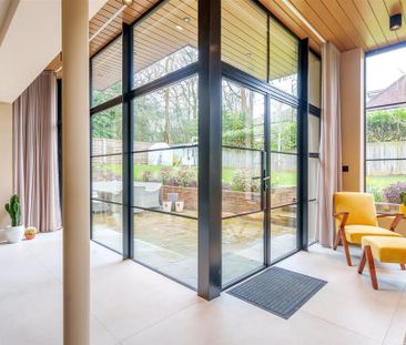 5 bedroom detached house to rent - Photo 1