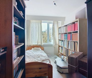 APPARTEMENT MET 3 SLPKS EN AUTOSTAANPLAATS - Photo 1