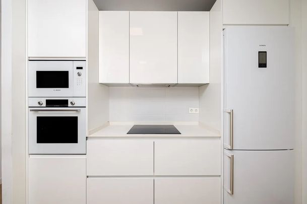 Calle de Fernando el Católico, Madrid, Community of Madrid 28015 - Photo 1