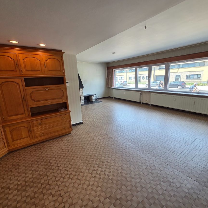 Uitzonderlijk ruim appartement met 4 slaapkamers, bureau en dubbele garage - Foto 1