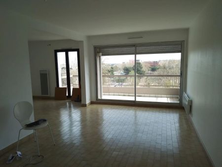 Location Appartement 3 pièces 76 m2 à Perpignan - Photo 3