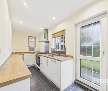 3 bedroom bungalow to rent - Photo 6