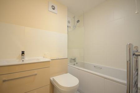 1 bedroom apartment to rent - Photo 4