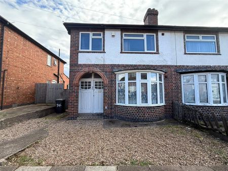 3 bedroom semi-detached house to rent - Photo 4