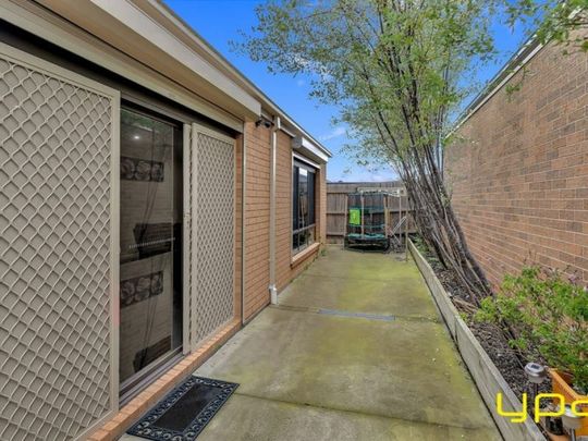 Affordable Family Luxury Living in Cranbourne East - Photo 1