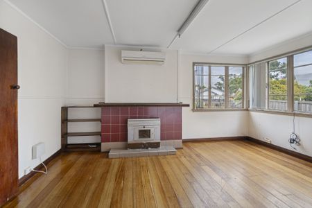 Conveniently Located Home - Ready for Christmas - Photo 4