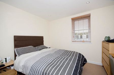 Picardy Court, Top Floor, AB10 - Photo 2