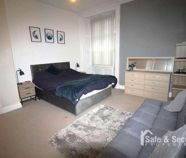 West Wing, Dame Margaret Hall, NE38 - Photo 5