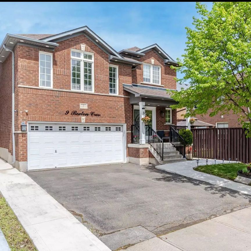 For Lease - 9 Roxton Crescent, Brampton, Ontario - Photo 1