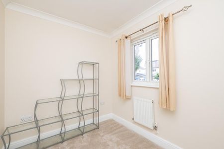 5 bedroom detached house to rent - Photo 4
