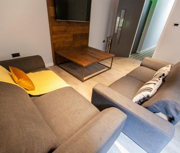 6 bedroom house to rent - Photo 1