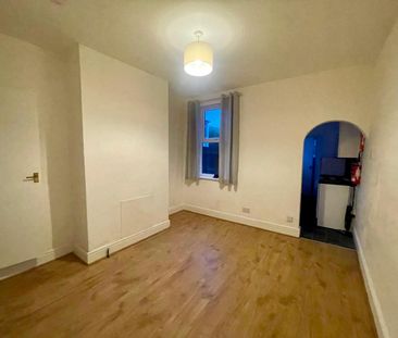 Discover the perfect rental opportunity on Slack Lane, Derby, DE22 ... - Photo 2