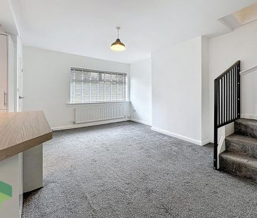 4 bedroom semi-detached bungalow to rent - Photo 6