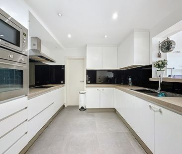 Flat - for rent - Photo 2