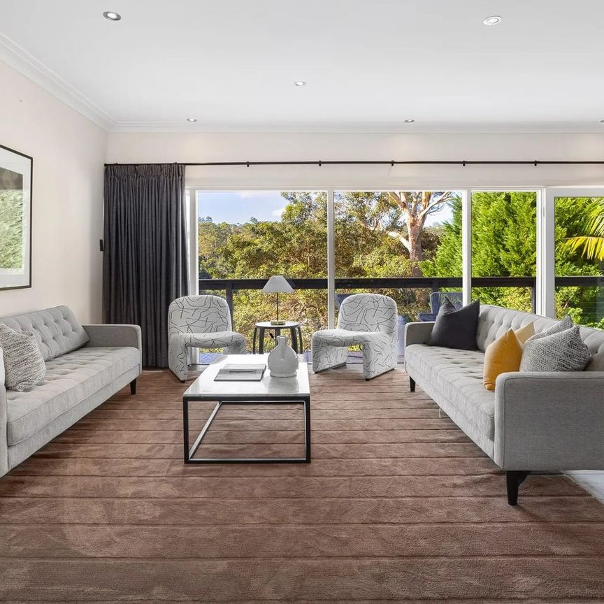 Absolute North-Facing Waterfront Luxury with Breathtaking Harbour Views - Viewings by Private Appointment - Photo 1
