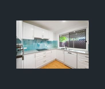 2/106 Nobby Parade, Miami, Qld 4220 - Photo 1