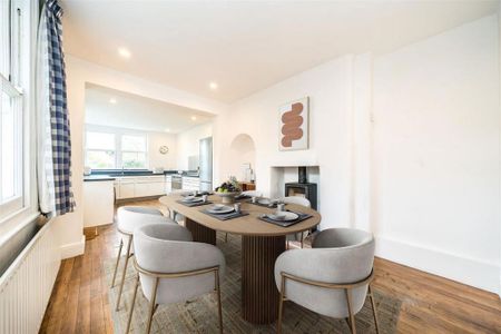 3 bedroom semi-detached house to rent - Photo 2