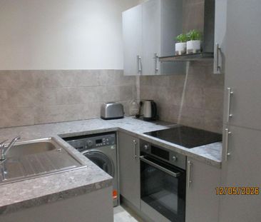 2 bedroom flat to rent - Photo 6