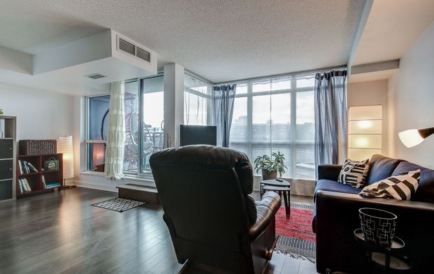 For Lease - 1171 Queen Street Unit# 412, Toronto, Ontario - Photo 1